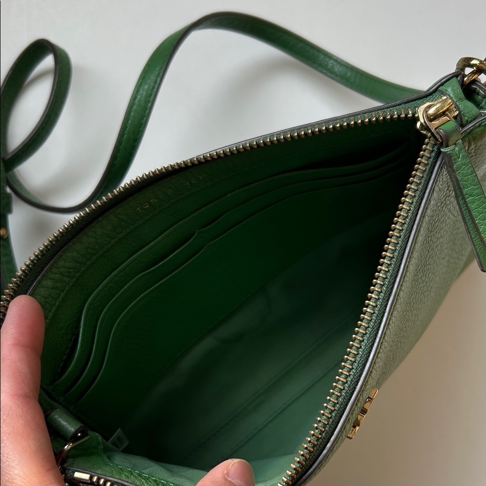 Tory Burch Vibrant Green Crossbody Bag - Picture 11 of 14